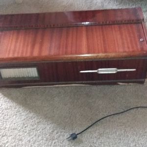 Rocy antique mini piano.